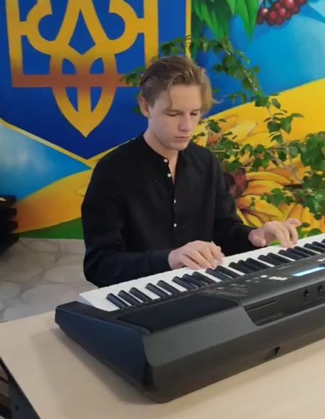 ВІТАЛИ ЩИРО ТА З ЛЮБОВ’Ю
